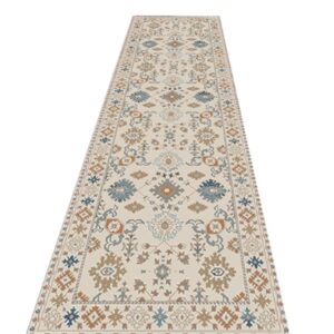 Ce tapis de couloir a un style nordique. Ce modèle existe en deux coloris pour sublimer vos couloirs.