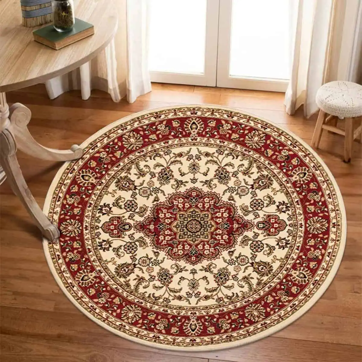 Tapis persan rond et confortable Tapis persan rond et confortable