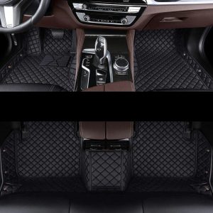 Tapis voiture classe avec design carreaux haut de gamme présente un design élégant à carreaux, apportant une touche de sophistication et de style à l'intérieur de votre véhicule. Fabriqué avec des matériaux durables, il est disponible en plusieurs couleurs pour s'adapter parfaitement à votre goût et à l'esthétique de votre voiture. Offrant une protection optimale contre l'usure et les salissures, ce tapis est aussi facile à nettoyer, assurant un entretien minimal tout en conservant un look impeccable