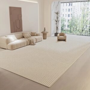 Découvrez notre tapis beige rayé minimaliste. Parfait pour un design moderne avec rayures subtiles, couleur neutre et confort optimal.