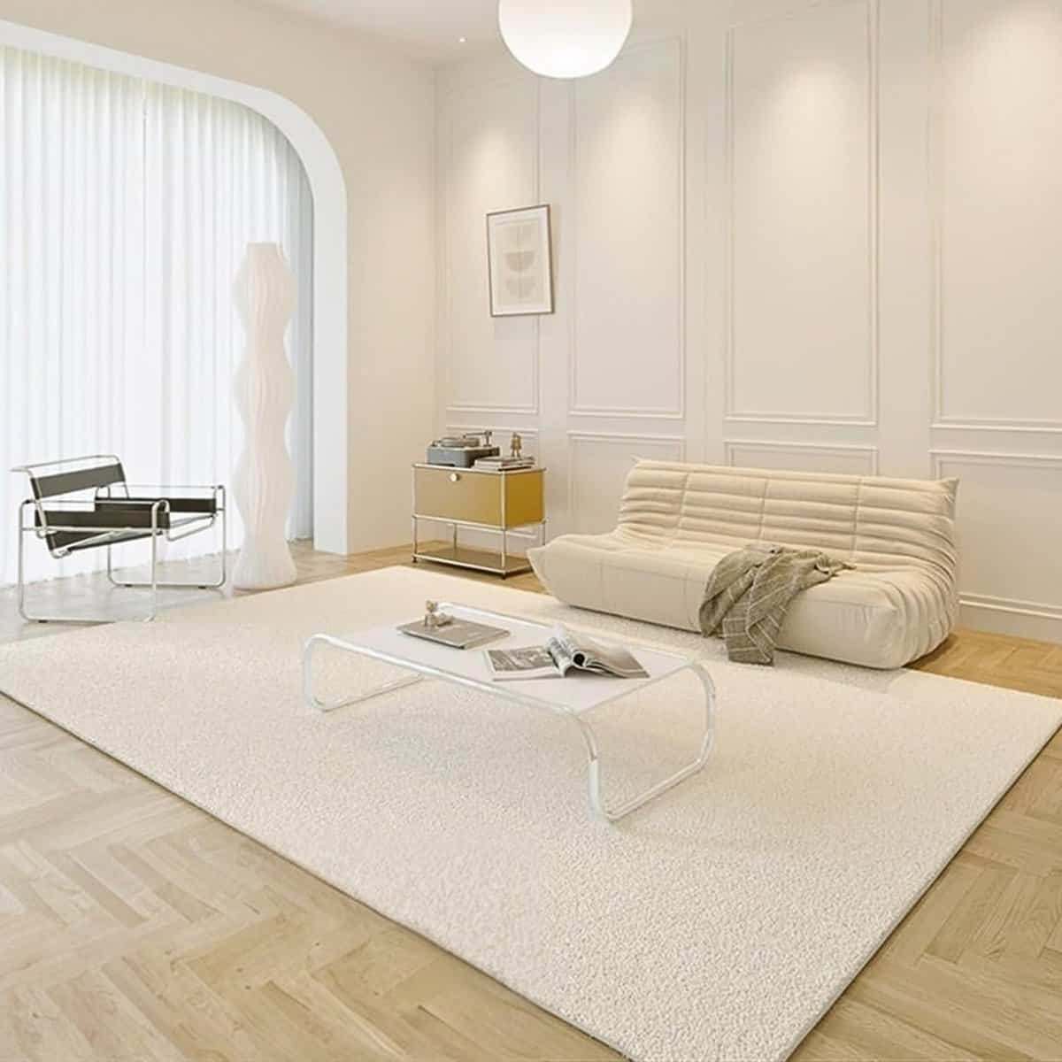 Tapis blanc pur minimaliste Tapis blanc pur minimaliste