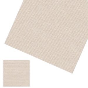 tapis carré élégant, disponible en beige, gris et marron, mesure 30 cm x 30 cm et est fabriqué à partir de matériaux de haute qualité, offrant une durabilité exceptionnelle. Son design discret avec une texture striée ajoute une touche de sophistication à tout espace, s'intégrant parfaitement dans divers styles de décoration. Idéal pour les zones de passage fréquent, il offre une sensation agréable sous les pieds et est facile à entretenir avec un nettoyage régulier. Sa taille compacte le rend parfait pour les petits espaces ou pour délimiter des zones spécifiques dans une pièce plus grande, combinant esthétisme et fonctionnalité avec une grande polyvalence