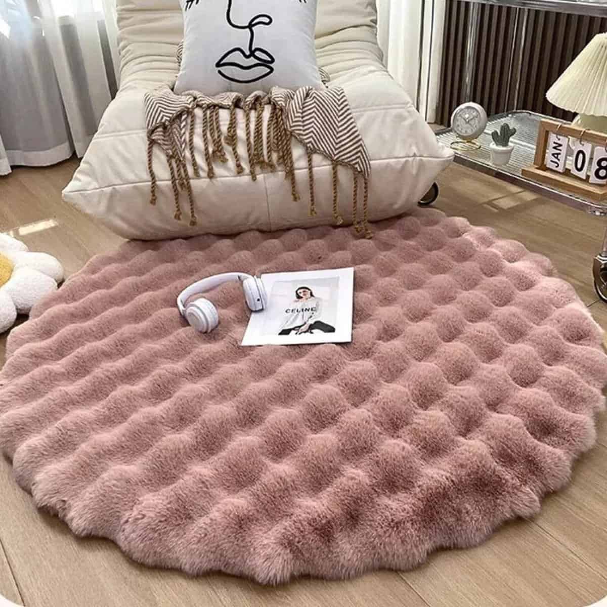 Tapis chambre ultra confortable tapis chambre ultra confortable est conçu pour offrir un confort et une douceur optimal à votre espace de vie. Fabriqué avec des matériaux de haute qualité, ce tapis est non seulement esthétique mais également durable.