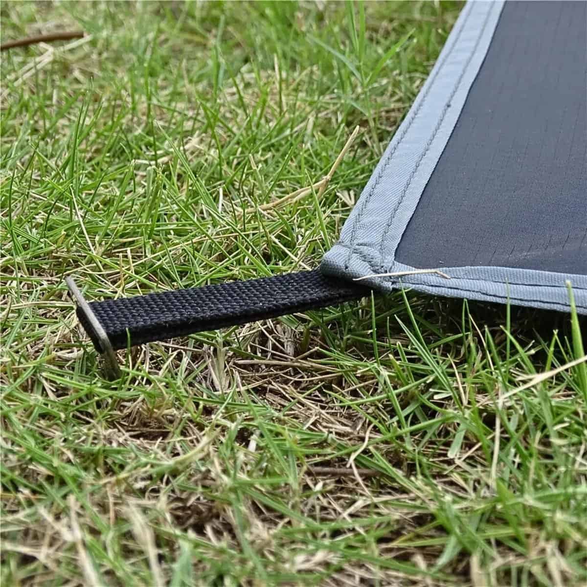Tapis de sol camping imperméable avec piquets Tapis de sol camping imperméable avec piquets