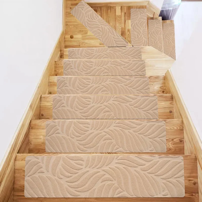Tapis escalier avec motifs en relief Tapis escalier avec motifs en relief