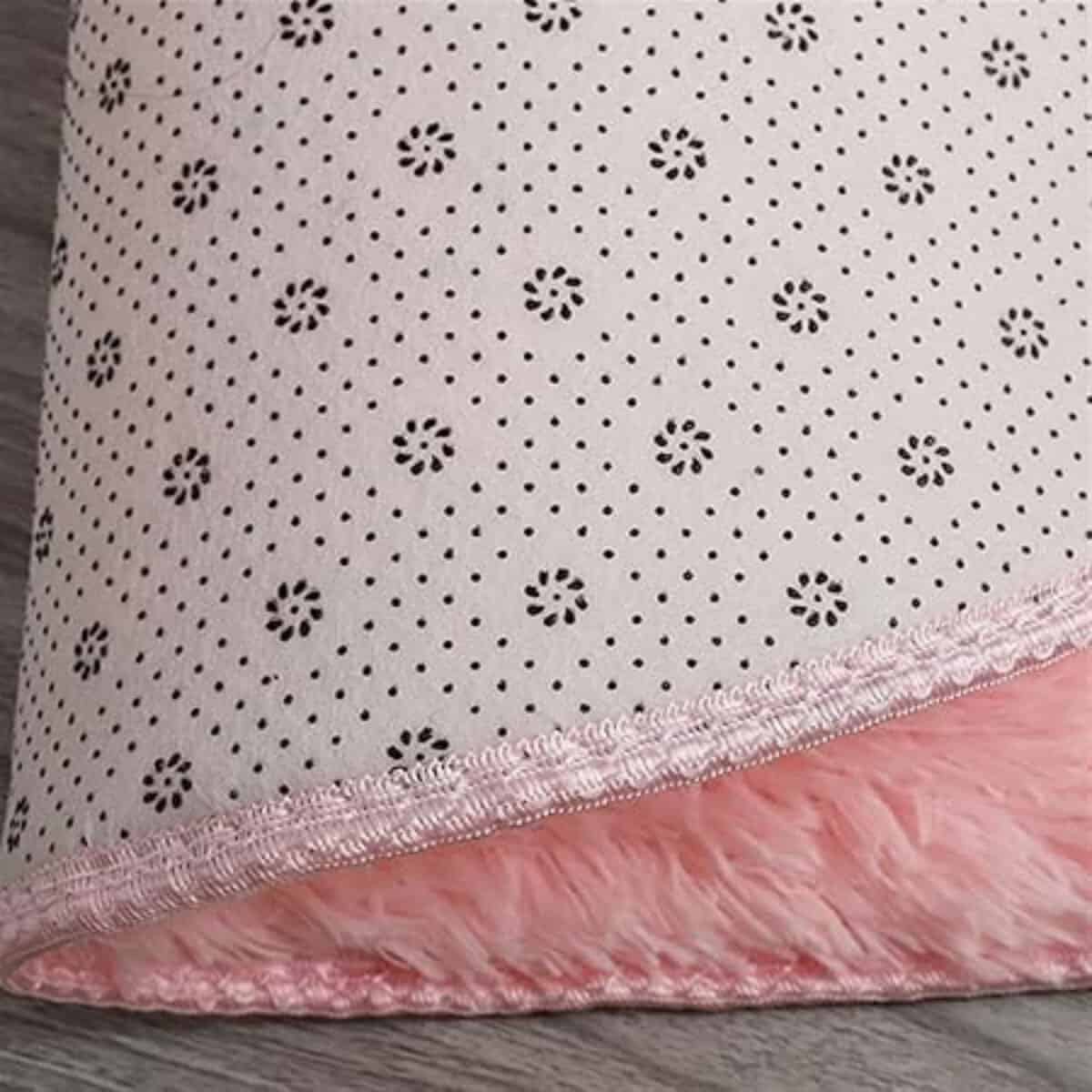 Tapis scandinave épais et confortable Tapis scandinave épais et confortable