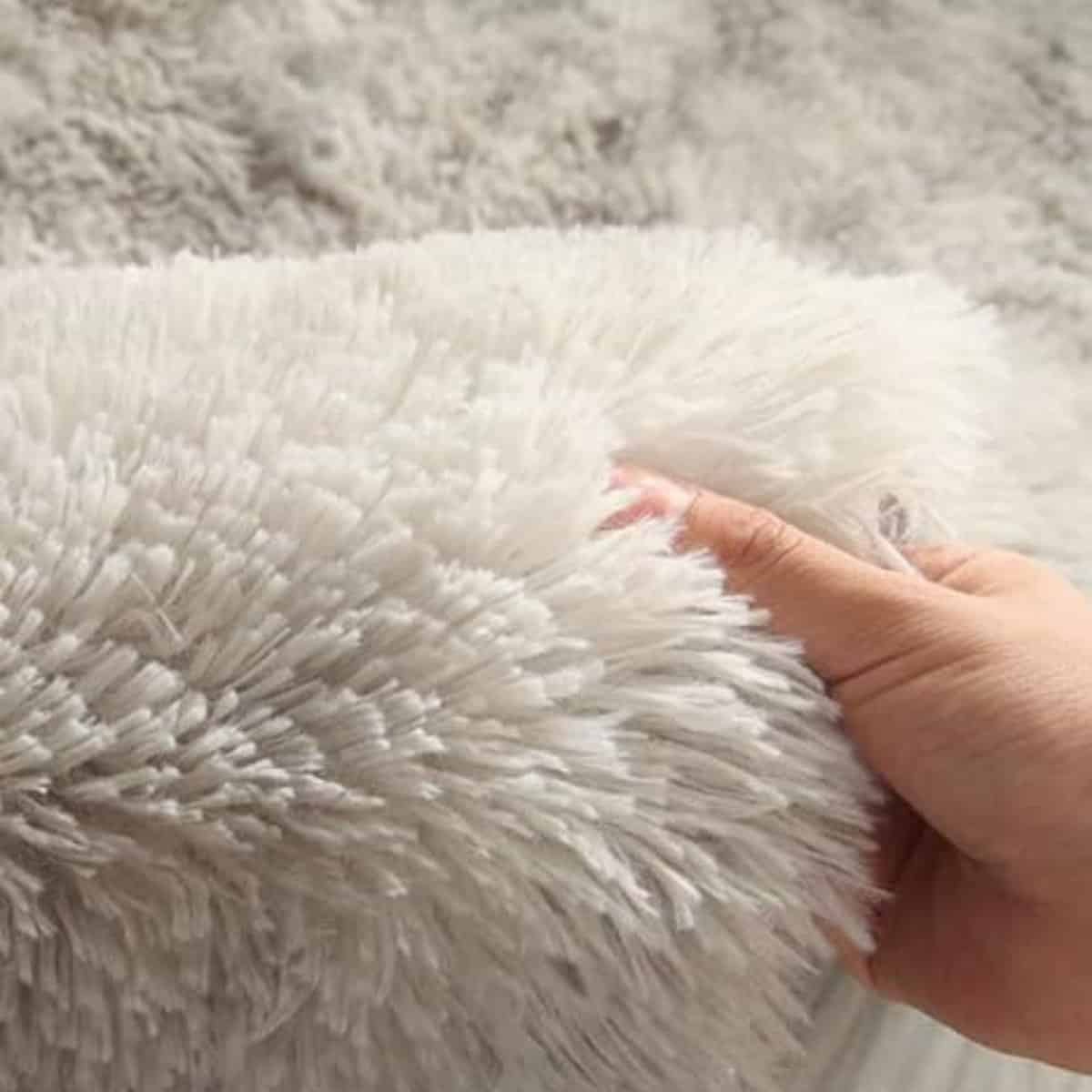 Tapis scandinave épais et confortable Tapis scandinave épais et confortable