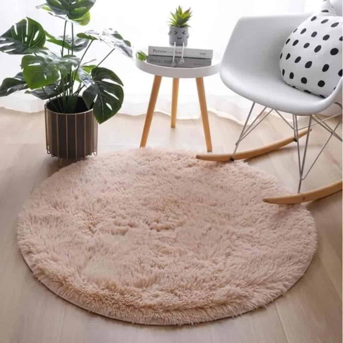 Tapis scandinave rond en fourrure douce Tapis scandinave rond en fourrure douce