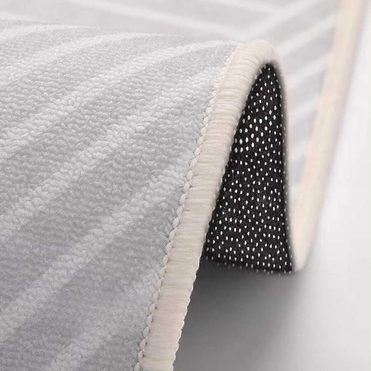 Tapis oriental lavable de grande surface Tapis oriental lavable de grande surface